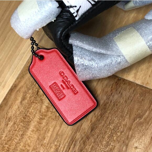 Coach Marvel Warren Belt Bag With Black and White Comic Book Print Fanny Pack - Picture 8 of 10